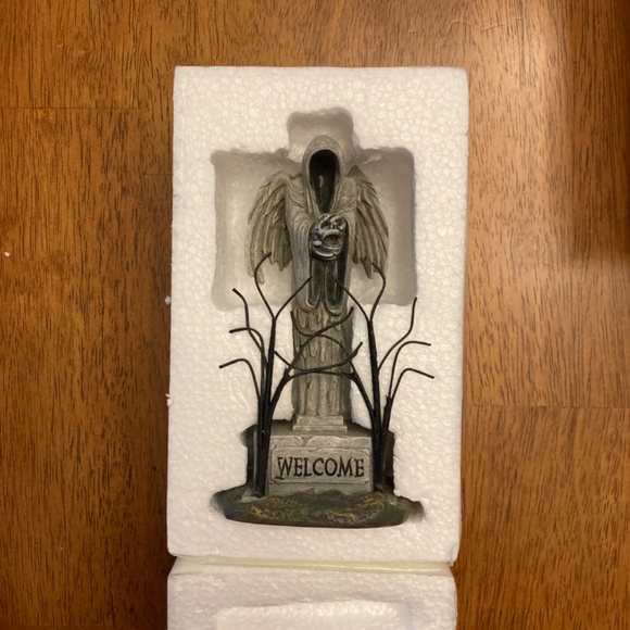 Department 56 Angel of Death - Picture 2 of 3